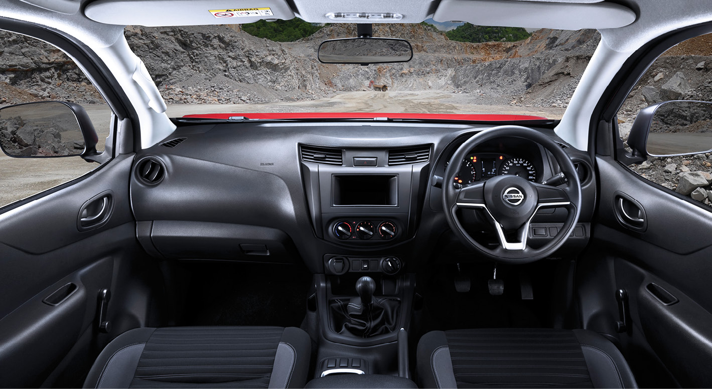 Nissan Navara XE Model Interior